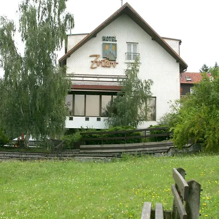 Zvíkov 3*