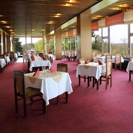 Zvíkov Hotel 3*