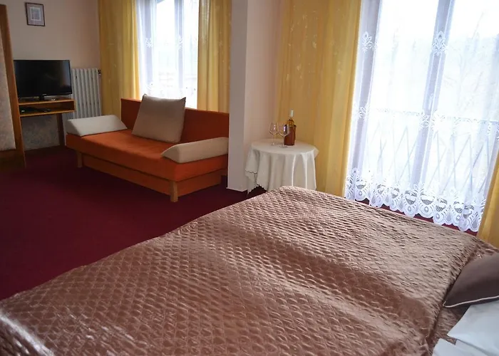 Zvikov 3*